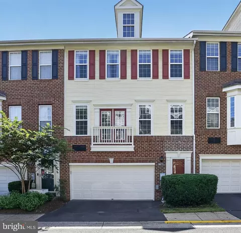 8073 Genea Way #3, Falls Church, VA 22042