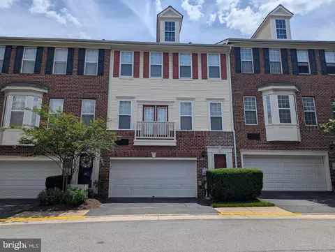 8073 Genea Way #3, Falls Church, VA 22042
