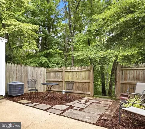 Exterior - 7674 Tiverton Dr, Springfield, VA 22152 photo 4 of 6