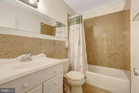 Bath - 2231 Wheelwright Ct, Reston, VA 20191 photo 4 of 5