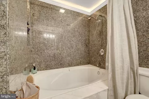 Bath - 2231 Wheelwright Ct, Reston, VA 20191 photo 2 of 5