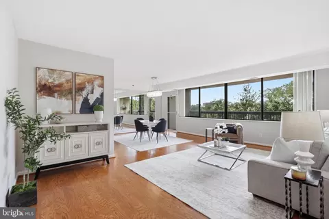 3713 S George Mason Dr #404, Falls Church, VA 22041