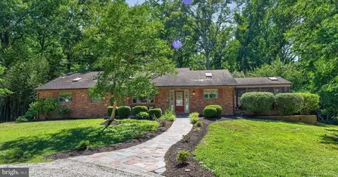 10800 Park Rd, Lorton, VA 22079