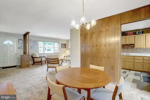 Dining - 6014 Hibbling Ave, Springfield, VA 22150 photo 3 of 3