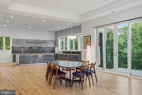 Dining - 1459 Dewberry Ct, Mclean, VA 22101 photo 2 of 2