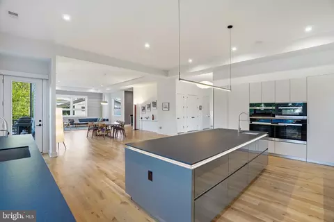 Kitchen - 1459 Dewberry Ct, Mclean, VA 22101 photo 5 of 7