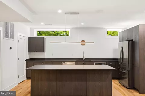 Kitchen - 1459 Dewberry Ct, Mclean, VA 22101 photo 7 of 7