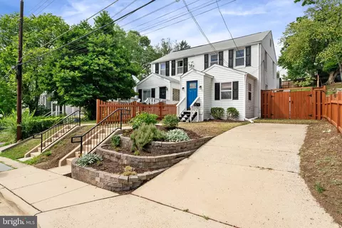 2720 Jefferson Dr, Alexandria, VA 22303