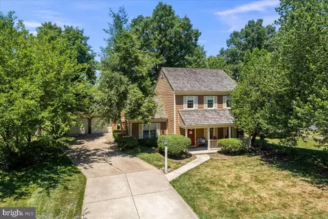 6619 Saint Mark Ct, Alexandria, VA 22306