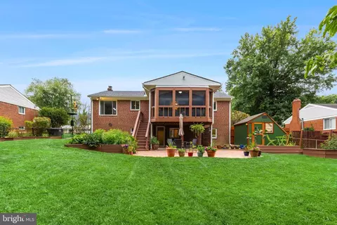 7504 Nancemond St, Springfield, VA 22150 photo 2