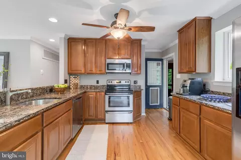 7504 Nancemond St, Springfield, VA 22150 photo 16