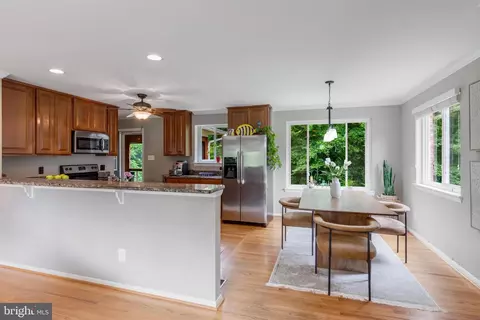 7504 Nancemond St, Springfield, VA 22150 photo 12