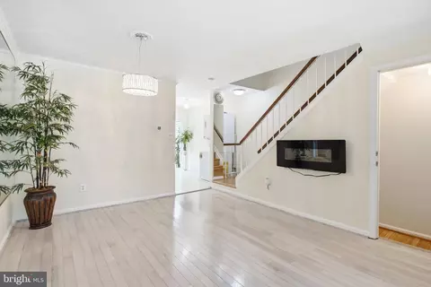 Living - 8434 Springfield Oaks Dr, Springfield, VA 22153 photo 8 of 12