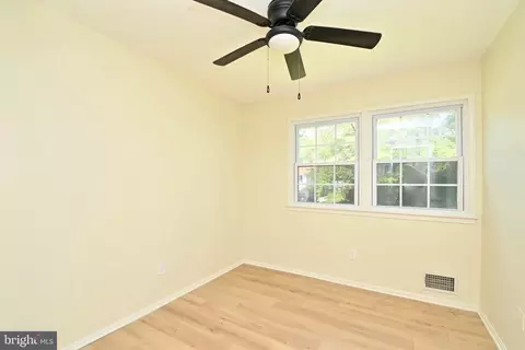 Bedroom - 7215 Willow Oak Pl, Springfield, VA 22153 photo 3 of 5