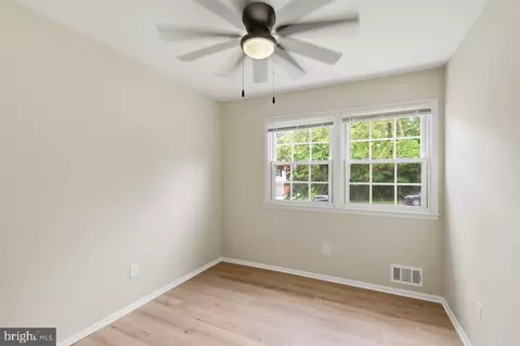 Bedroom - 7215 Willow Oak Pl, Springfield, VA 22153 photo 5 of 6
