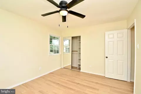 Bedroom - 7215 Willow Oak Pl, Springfield, VA 22153 photo 2 of 5