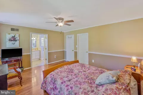 Bedroom - 7902 Larrick Ct, Springfield, VA 22153 photo 7 of 8