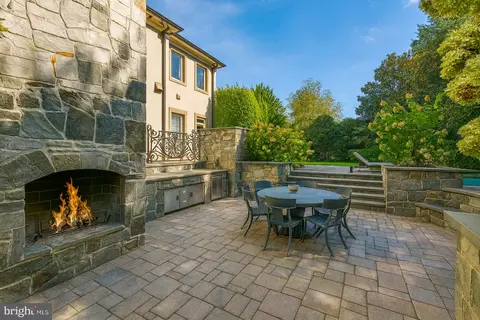 Other - 8305 Fox Haven Dr, Mclean, VA 22102 photo 1 of 19