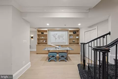 Entry Way - 8305 Fox Haven Dr, Mclean, VA 22102 photo 6 of 6