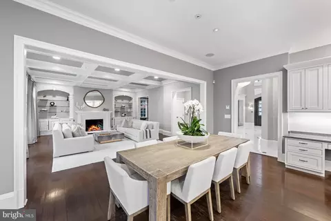 Dining - 8305 Fox Haven Dr, Mclean, VA 22102 photo 4 of 4