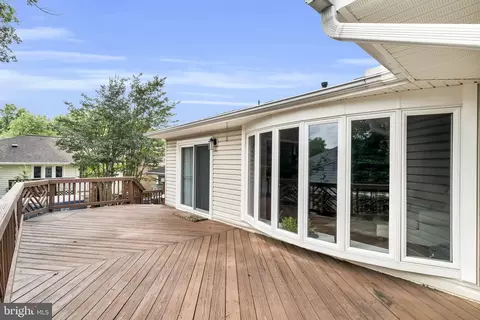 Exterior - 8001 Leyton Pl, Springfield, VA 22152 photo 8 of 9