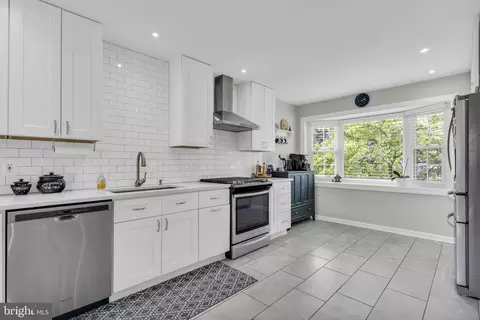 Kitchen - 8001 Leyton Pl, Springfield, VA 22152 photo 3 of 4