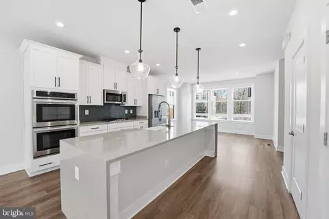 Entry Way - 1650 Bandit Loop, Reston, VA 20190 photo 3 of 9