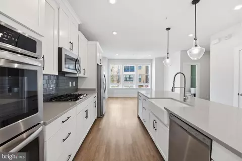 Entry Way - 1650 Bandit Loop, Reston, VA 20190 photo 5 of 9