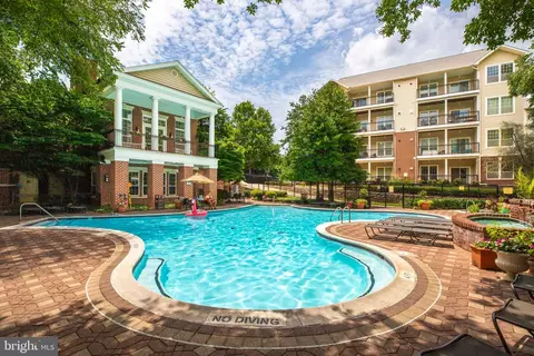 Exterior - 1571 Spring Gate Dr #6106, Mclean, VA 22102 photo 3 of 5