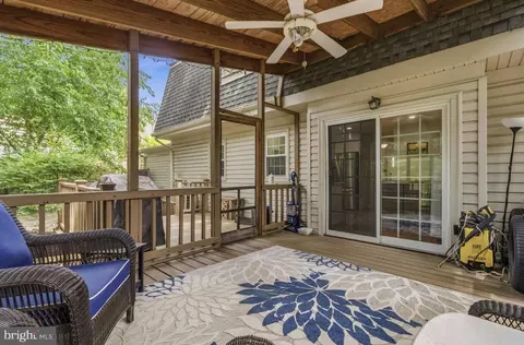 Exterior - 8853 Applecross Ln, Springfield, VA 22153 photo 3 of 7