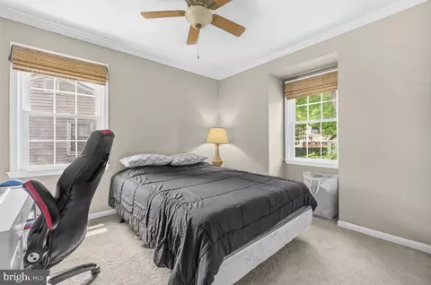 Bedroom - 8853 Applecross Ln, Springfield, VA 22153 photo 4 of 5