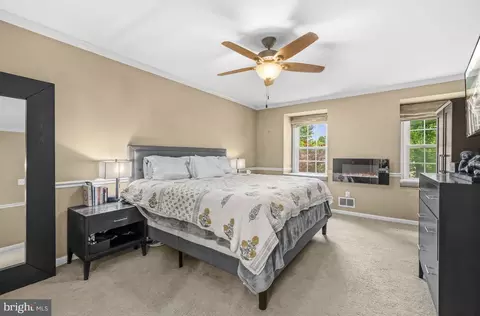 Bedroom - 8853 Applecross Ln, Springfield, VA 22153 photo 2 of 5
