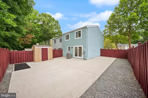 Exterior - 8071 Steeple Chase Ct, Springfield, VA 22153 photo 4 of 7