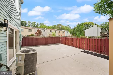 Exterior - 8071 Steeple Chase Ct, Springfield, VA 22153 photo 3 of 7