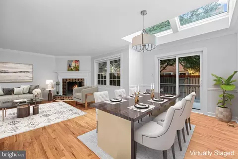 6261 Masefield Ct, Alexandria, VA 22304