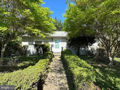 123 Wilmar Pl NW, Vienna, VA 22180