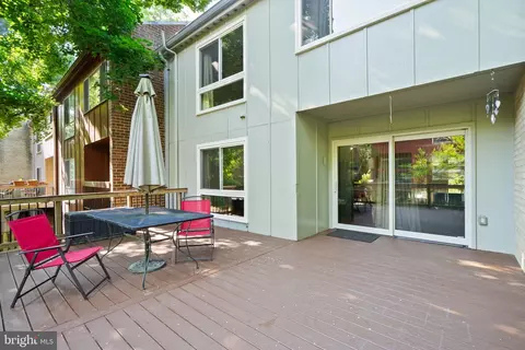 Exterior - 11041 Saffold Way, Reston, VA 20190 photo 6 of 12