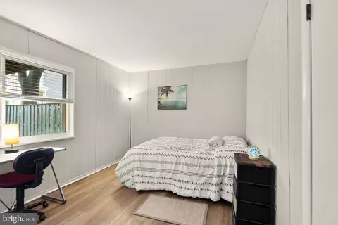 Bedroom - 11041 Saffold Way, Reston, VA 20190 photo 6 of 8