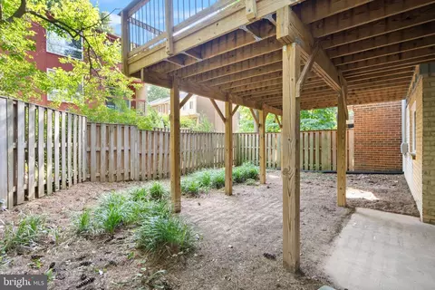 Exterior - 11041 Saffold Way, Reston, VA 20190 photo 12 of 12