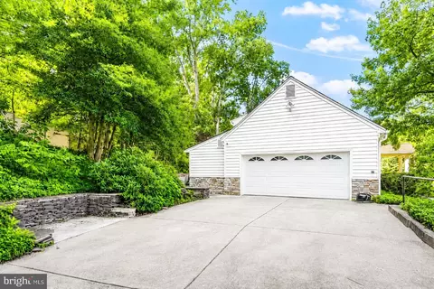 Exterior - 6336 Torrence St, Burke, VA 22015 photo 5 of 14