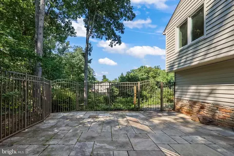 Exterior - 6336 Torrence St, Burke, VA 22015 photo 12 of 14