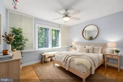 Bedroom - 6336 Torrence St, Burke, VA 22015 photo 6 of 9