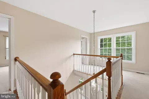 Entry Way - 4308 Warner Ln, Chantilly, VA 20151 photo 4 of 4