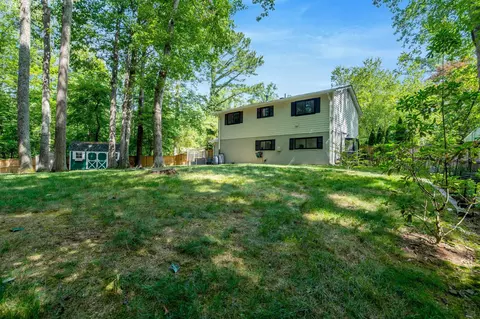 Exterior - 8213 Springfield Village Dr, Springfield, VA 22152 photo 6 of 6