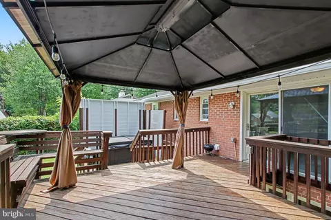 Exterior - 5422 Ferndale St, Springfield, VA 22151 photo 3 of 3