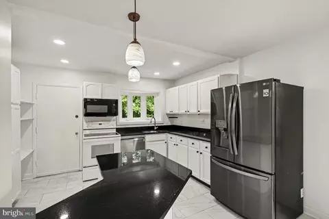 Kitchen - 5422 Ferndale St, Springfield, VA 22151 photo 1 of 2