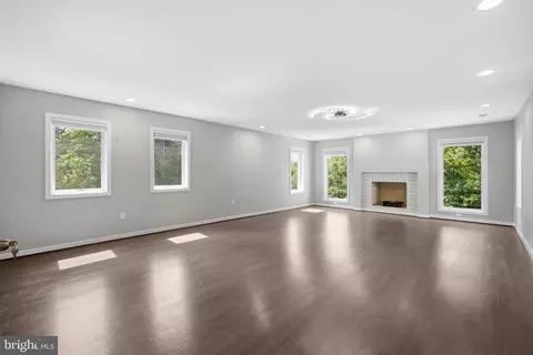 Living - 7545 Potomac Fall Rd, Mclean, VA 22102 photo 26 of 26
