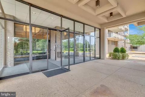 Other - 1800 Old Meadow Rd #1014, Mclean, VA 22102 photo 4 of 8