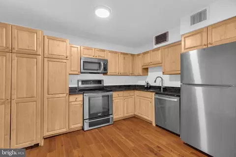 Kitchen - 1800 Old Meadow Rd #1014, Mclean, VA 22102 photo 1 of 4