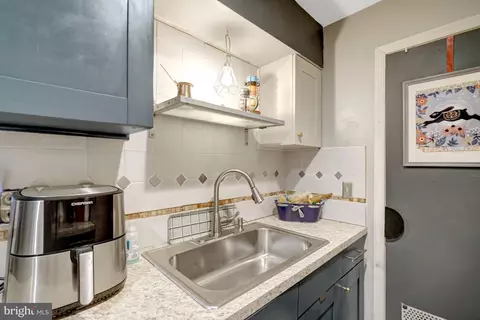 Kitchen - 8360 B Dunham Ct, Springfield, VA 22152 photo 4 of 5